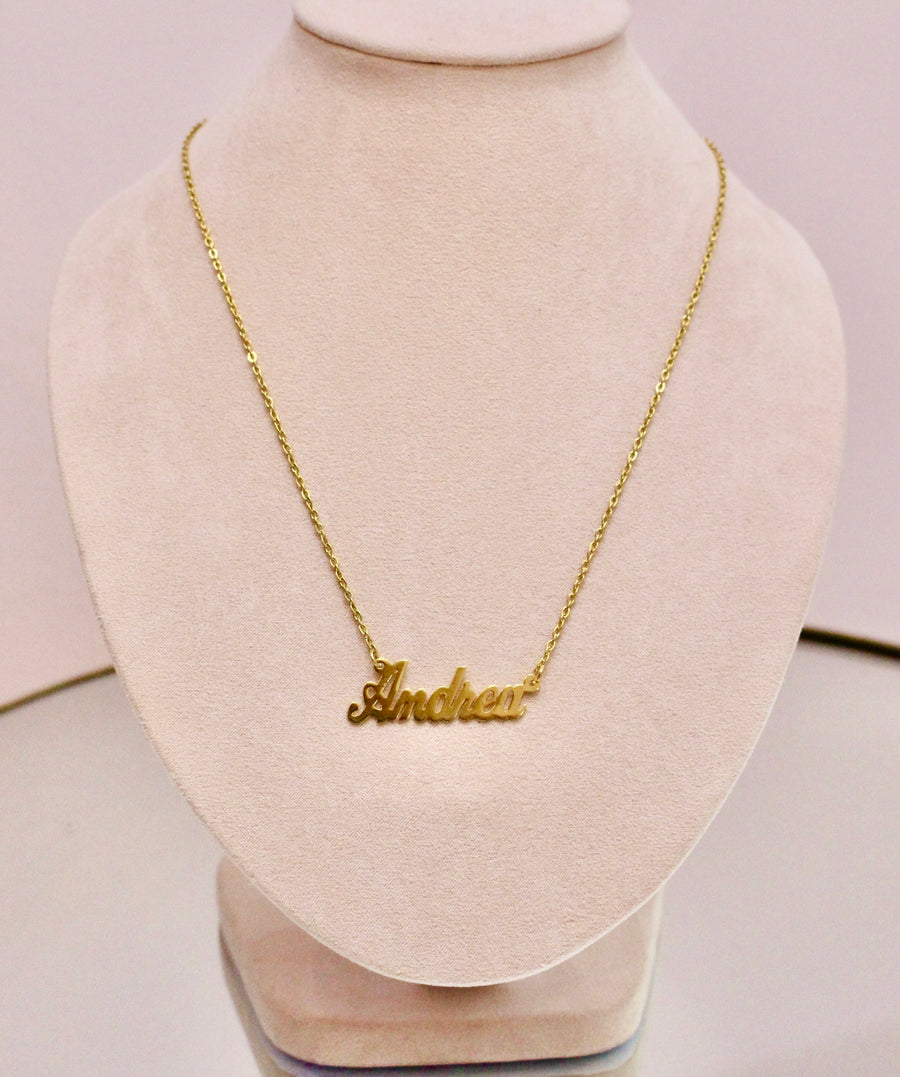 COLLAR CON NOMBRE PERSONALIZADO