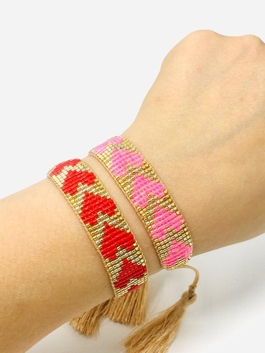 PULSERA TEJIDA CORAZONES